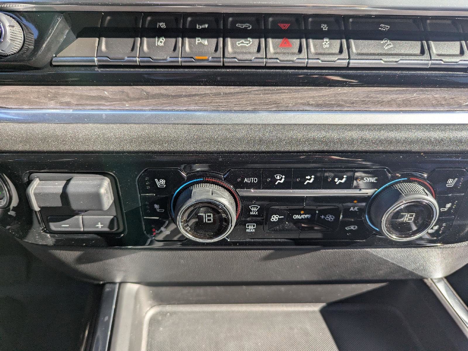 Certified 2024 Chevrolet Silverado 2500 LTZ w/ LTZ Convenience Package image 17