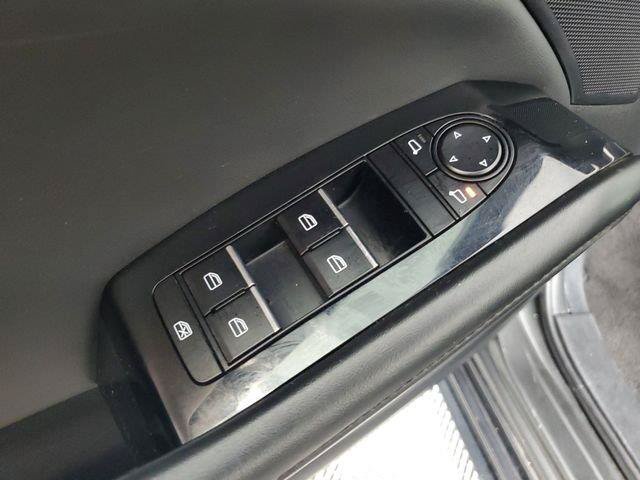 Used 2024 MAZDA MAZDA3 s FWD image 19