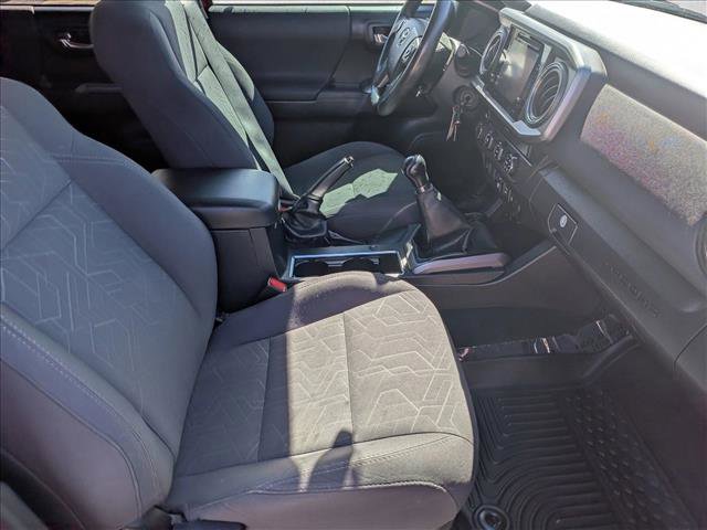 Used 2019 Toyota Tacoma TRD Off-Road w/ Technology Package AWD/4WD image 20