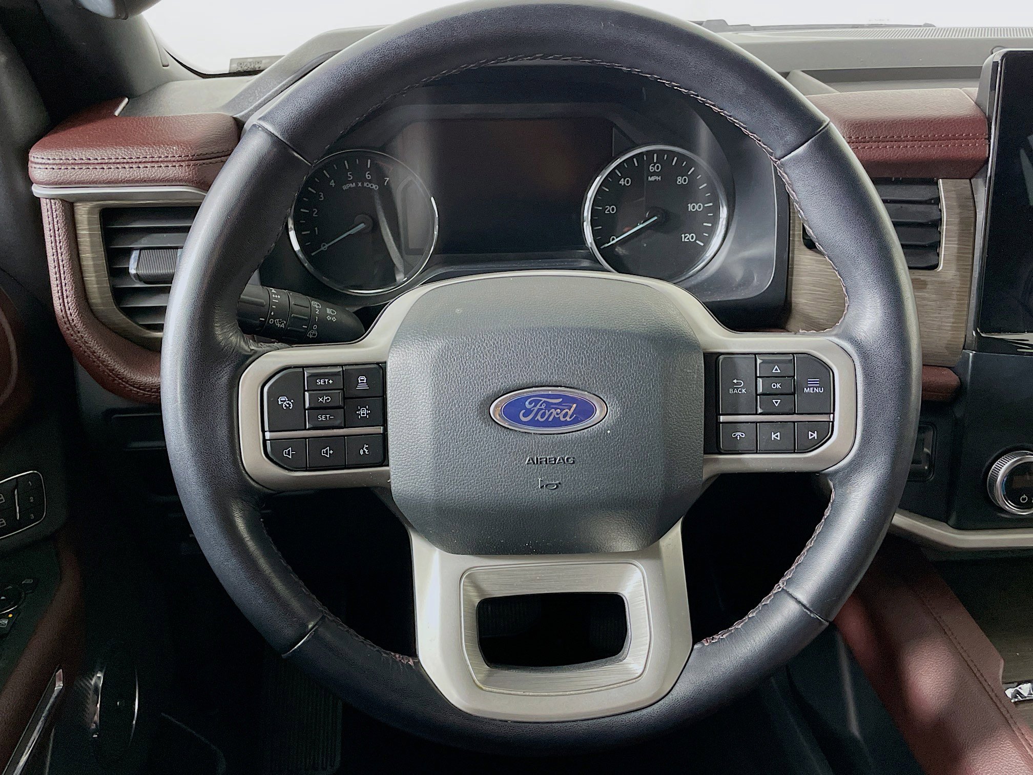 Used 2024 Ford Expedition Limited image 18