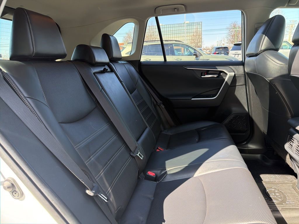 Used 2019 Toyota RAV4 Limited w/ Advanced Technology Package image 14