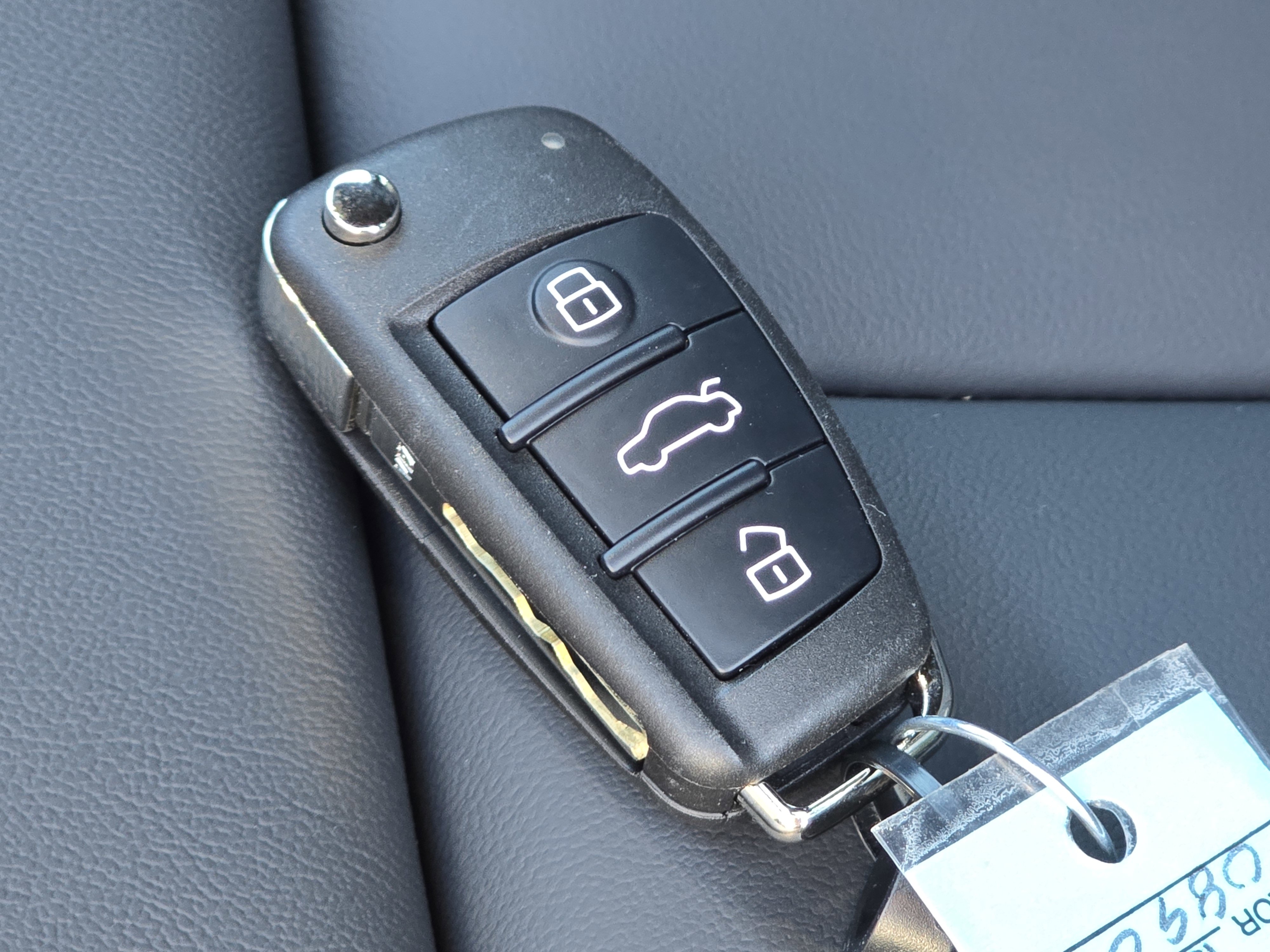 New 2025 Audi Q3 2.0T Premium image 40