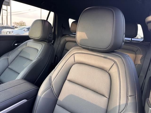 New 2026 GMC Terrain Elevation w/ Elevation Premium Package image 25