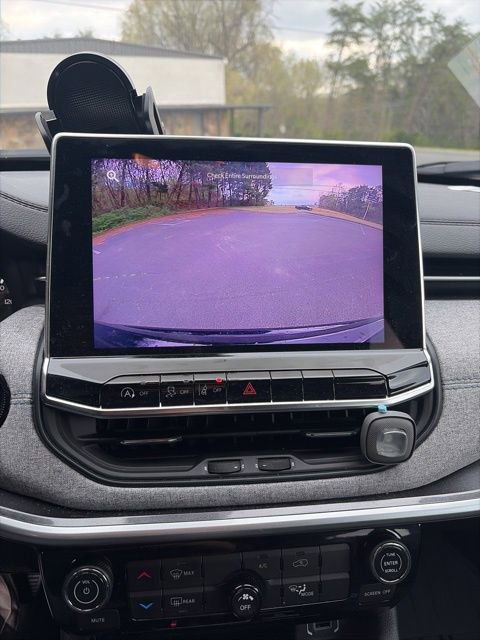 Used 2024 Jeep Compass Latitude image 18