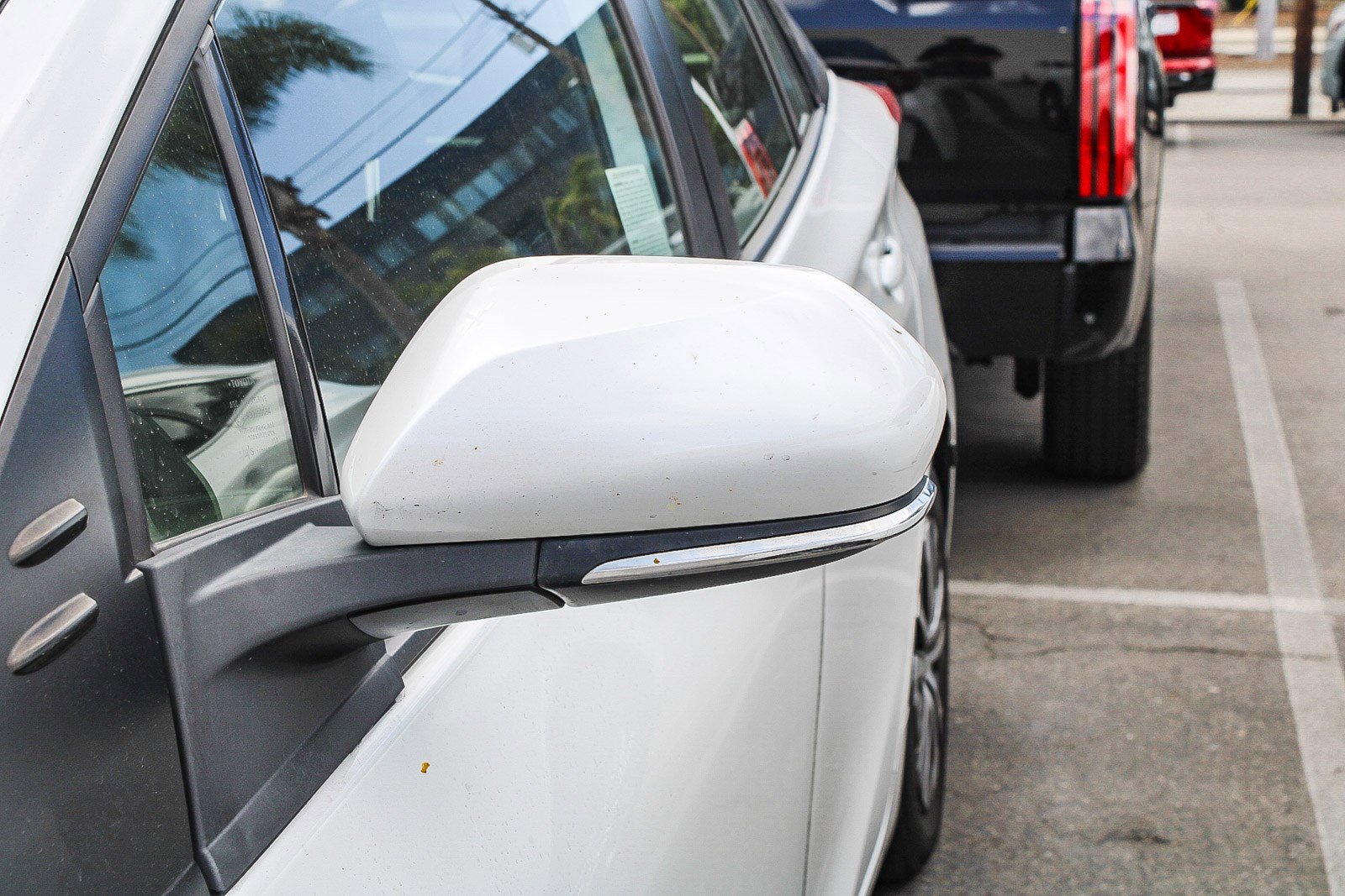 Used 2022 Toyota Prius Prime XLE FWD image 8