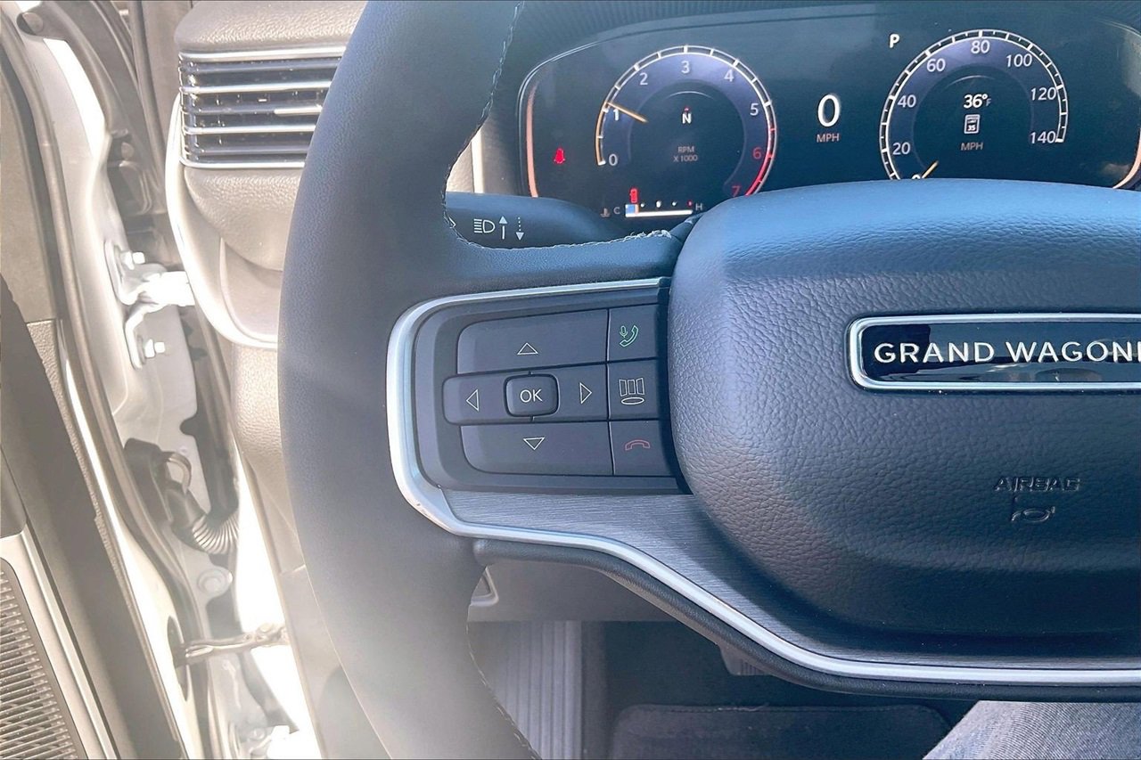 New 2026 Jeep Grand Wagoneer w/ Premium Group I image 31