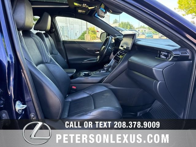 Used 2022 Toyota Venza Limited AWD/4WD image 13