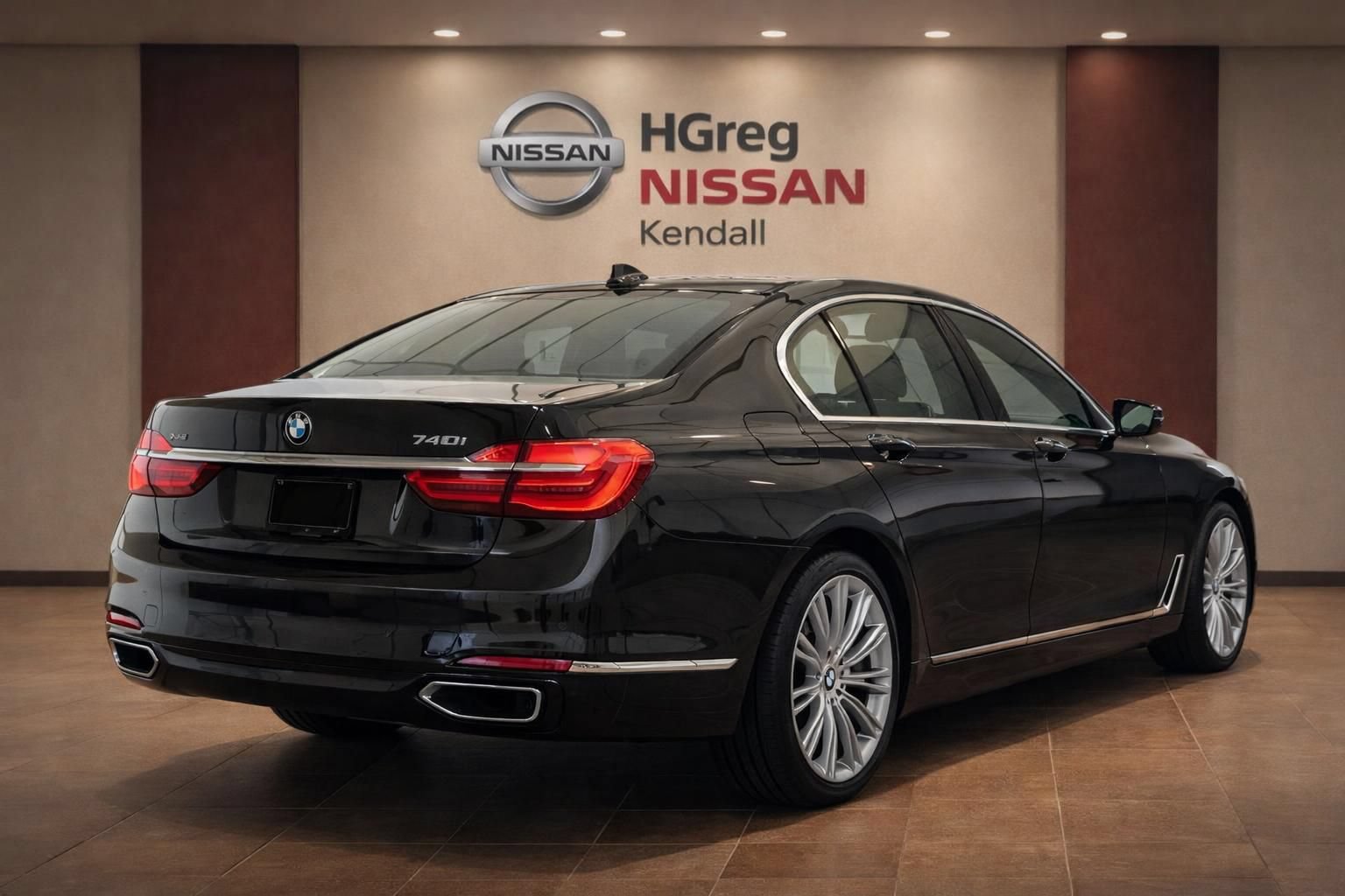 Used 2019 BMW 740i xDrive w/ Executive Package AWD/4WD image 2