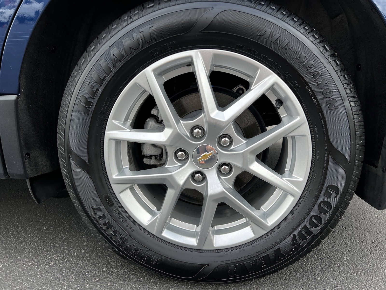 Used 2022 Chevrolet Equinox LS w/ LS Convenience Package image 9