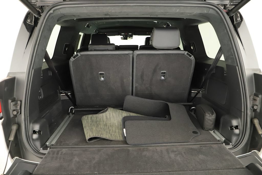 Used 2024 Rivian R1S Adventure AWD/4WD image 31