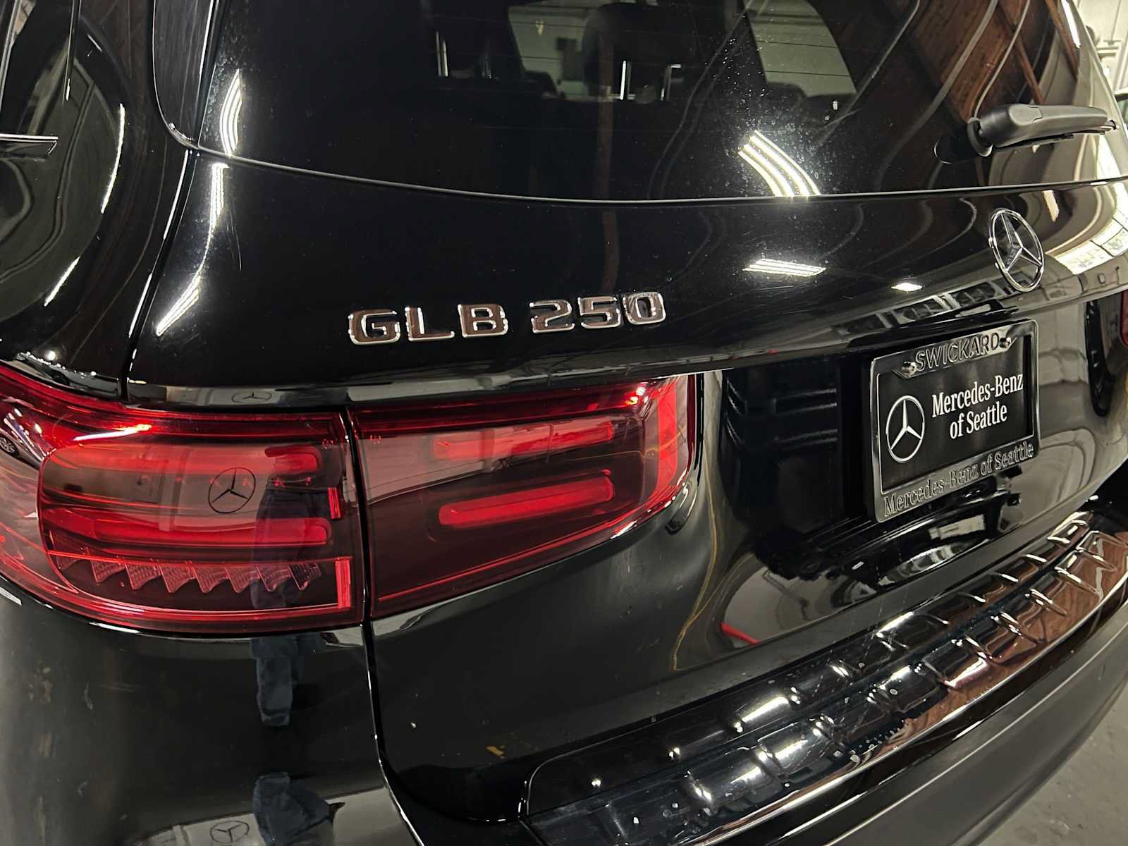 Certified 2026 Mercedes-Benz GLB 250 4MATIC image 14