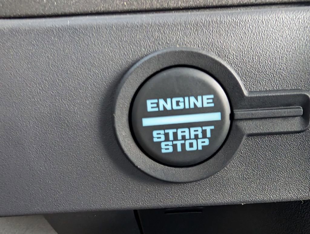 New 2025 Ford Bronco Badlands image 37