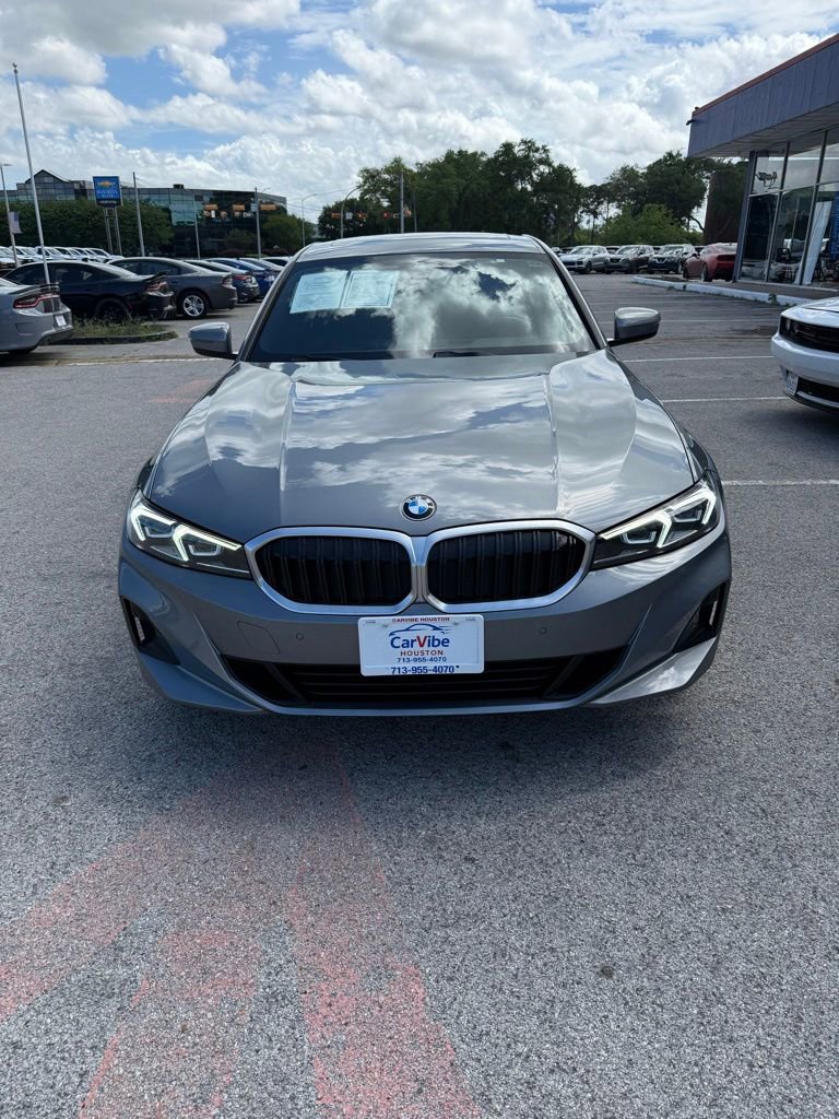 Used 2024 BMW 330i xDrive Sedan AWD/4WD image 2