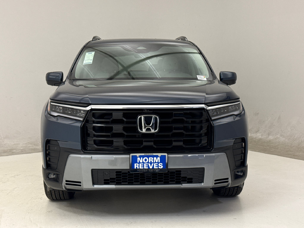 New 2026 Honda Pilot Touring image 3