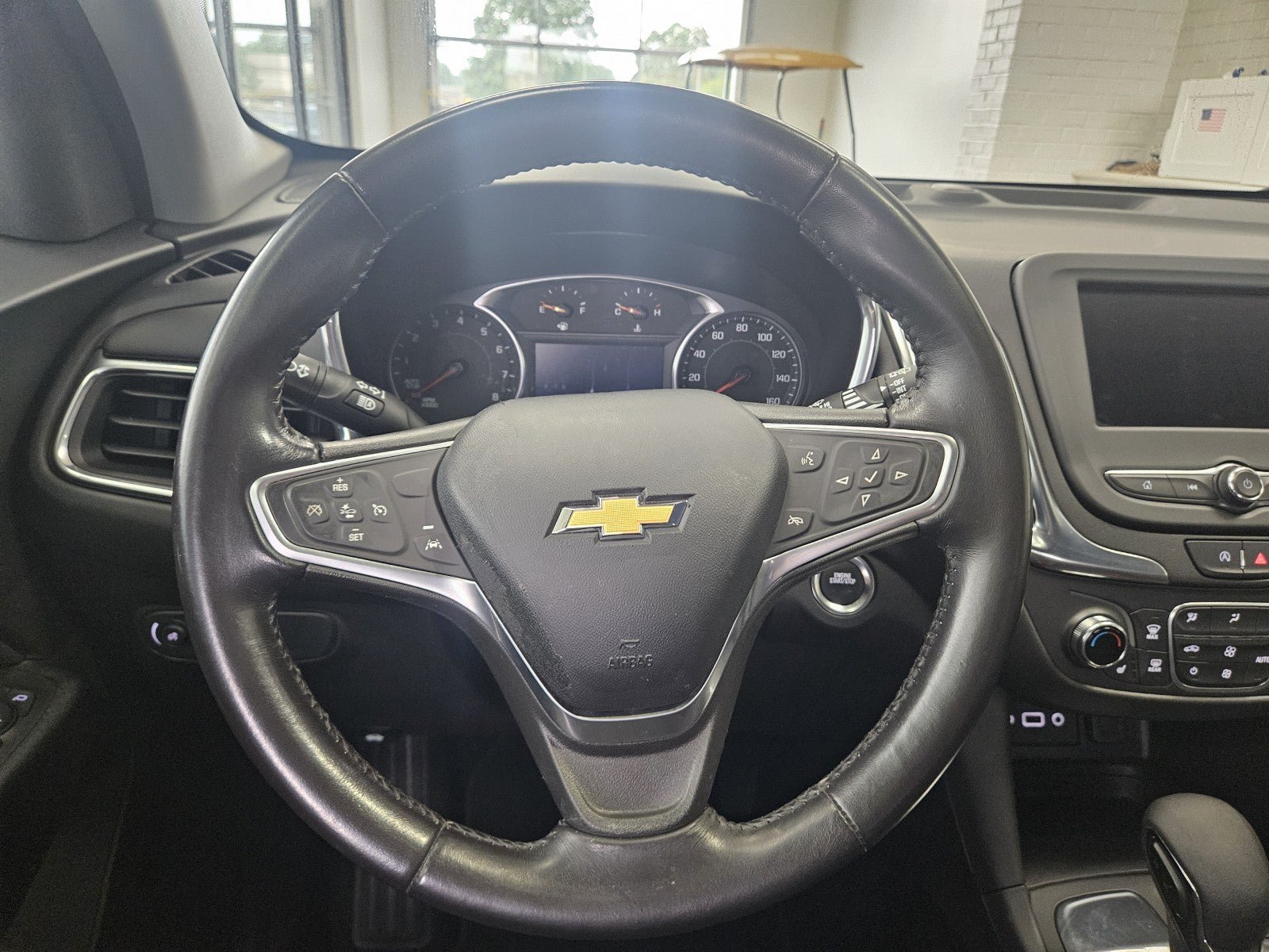 Used 2022 Chevrolet Equinox LT FWD image 18