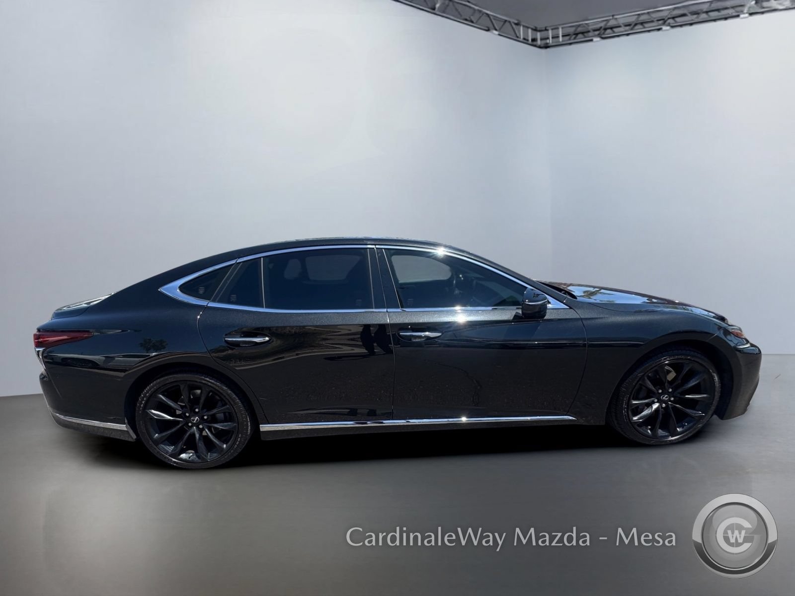 Used 2019 Lexus LS 500 w/ Accessory Package (Z1) RWD image 3