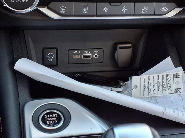 Used 2024 Nissan Sentra SR w/ SR Premium Package image 10
