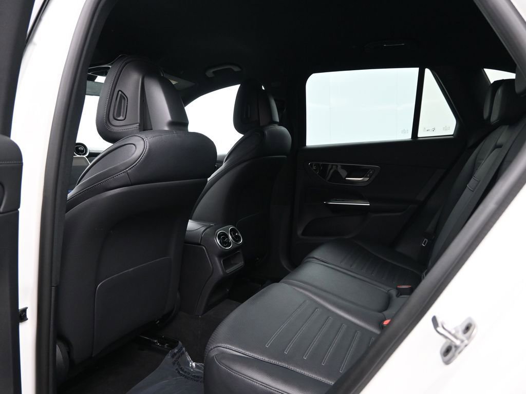 Used 2023 Mercedes-Benz GLC 300 image 22