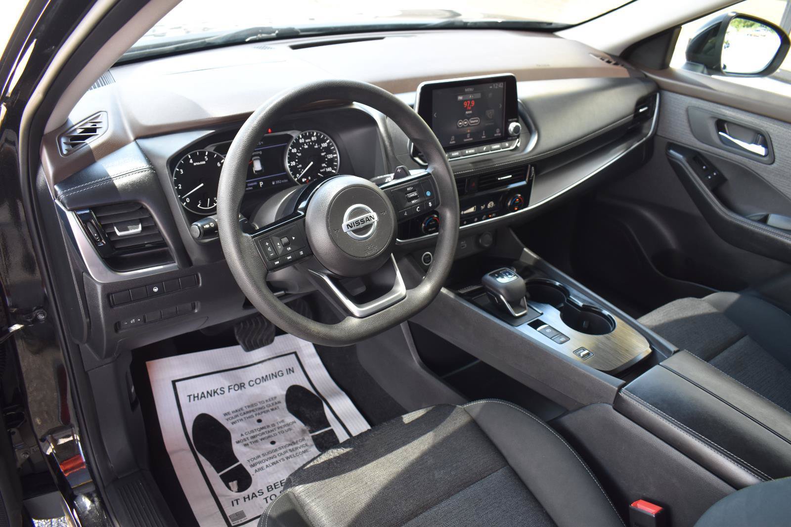 Used 2021 Nissan Rogue SV FWD image 29
