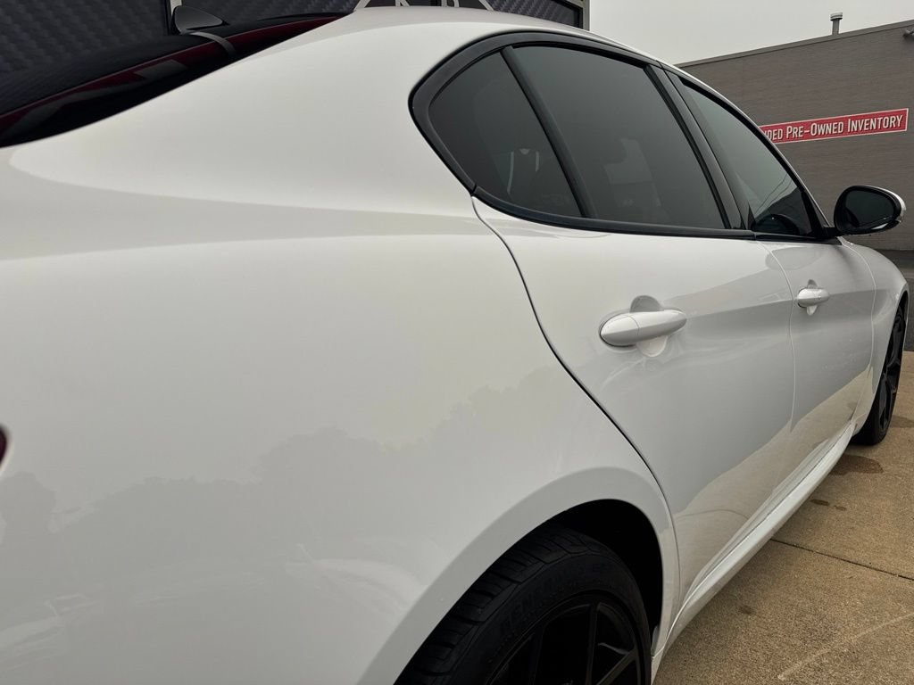 Used 2019 Alfa Romeo Giulia AWD image 6