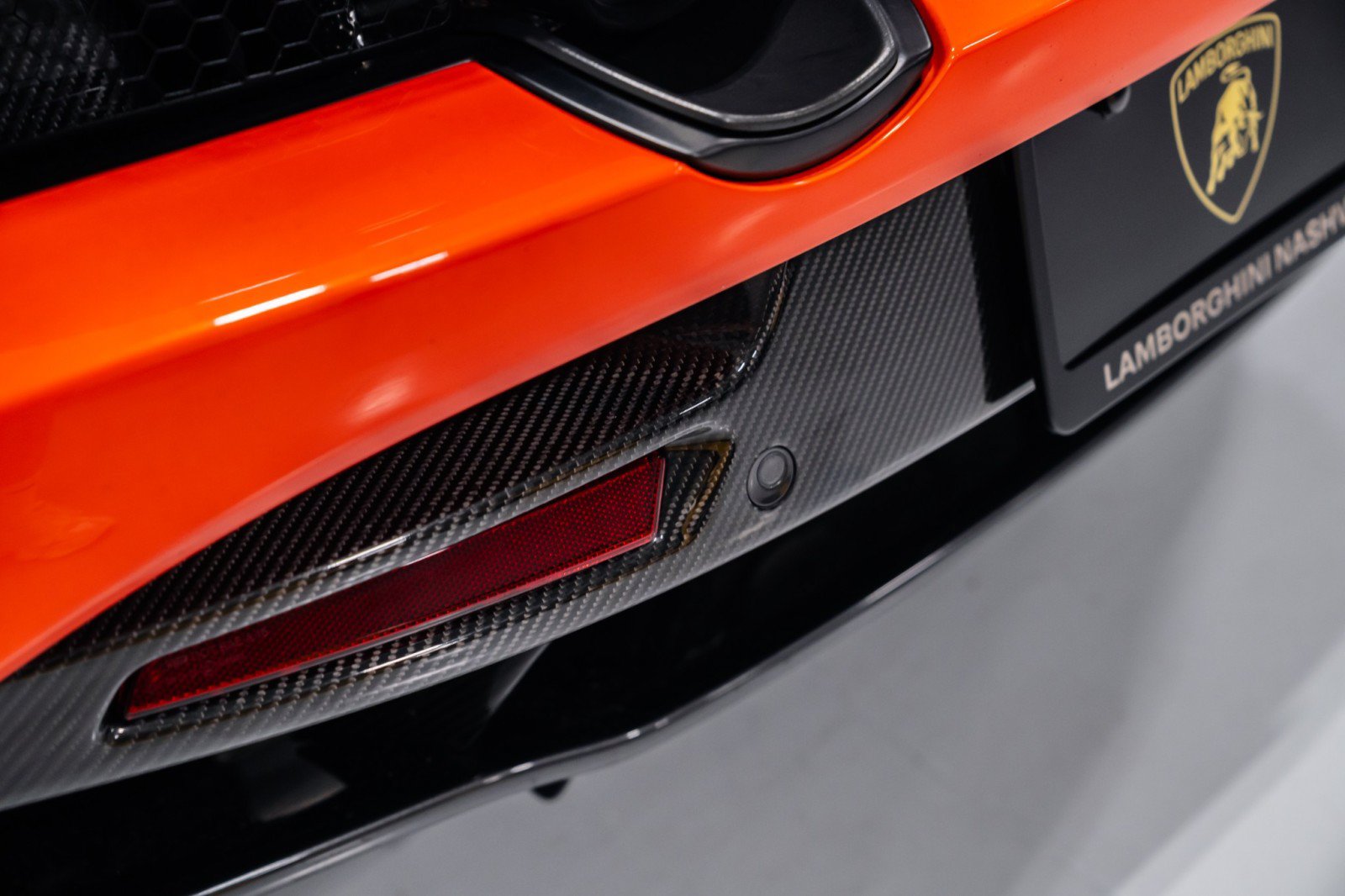 Used 2019 McLaren 720S Performance RWD image 34