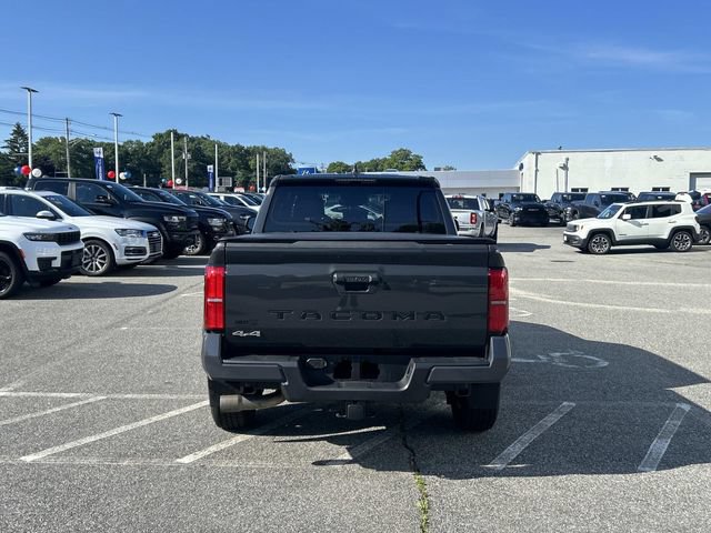 Used 2024 Toyota Tacoma SR5 AWD/4WD image 4