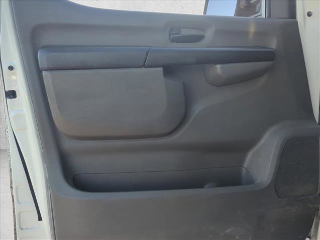 Used 2020 Nissan NV 3500 SV w/ Back Door Glass Package image 11