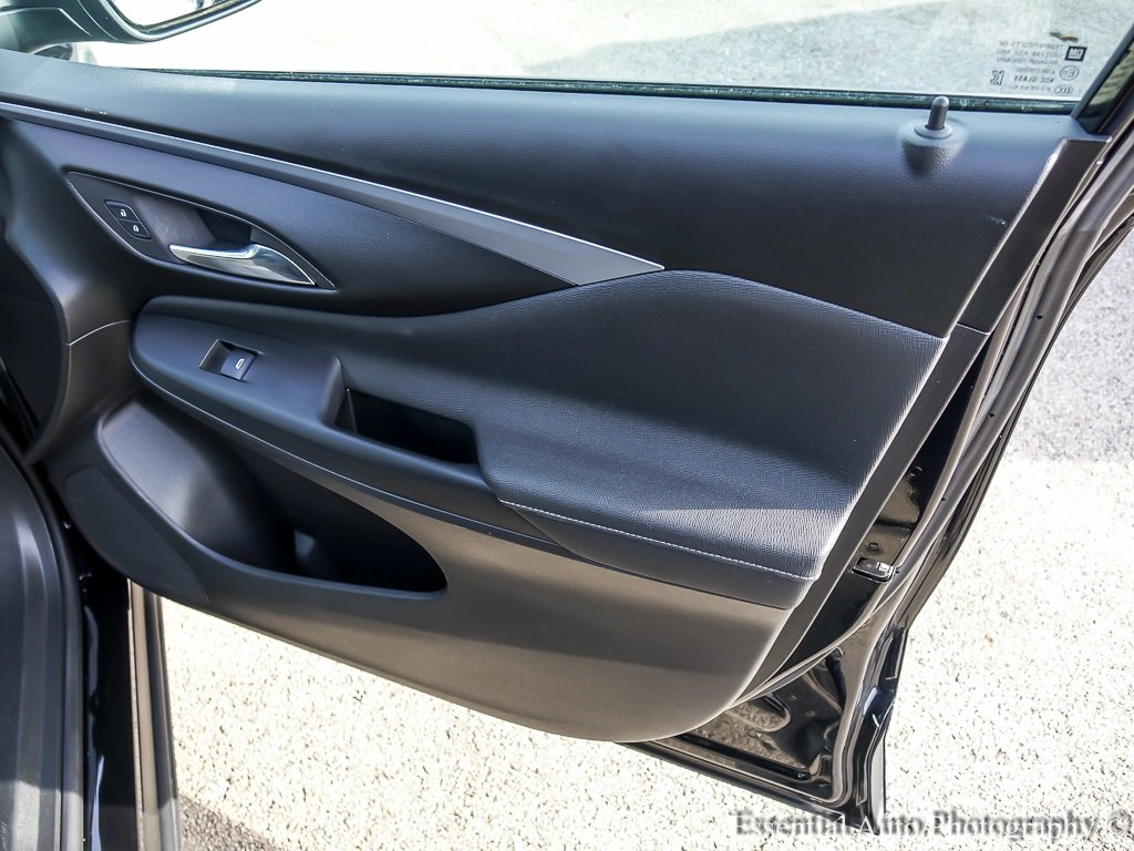 Used 2025 Buick Envista Preferred w/ Convenience I Package image 24