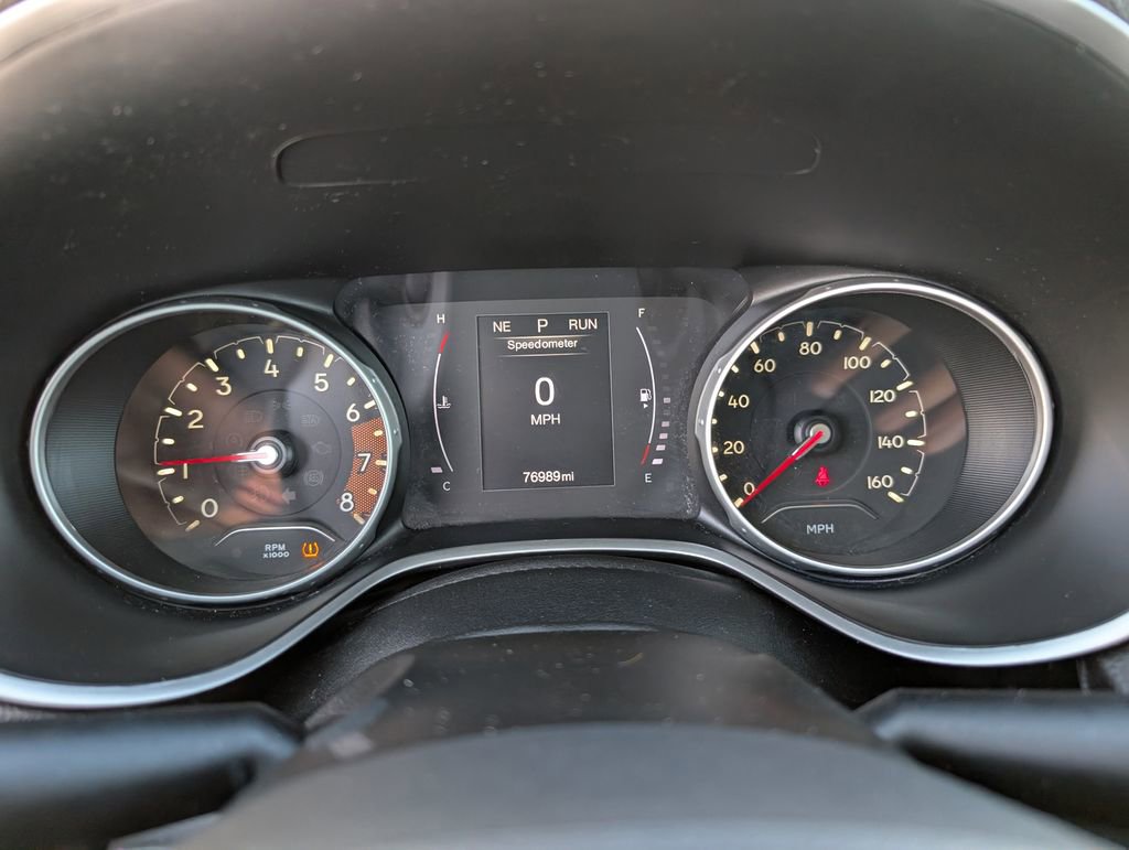 Used 2019 Jeep Compass Latitude w/ Cold Weather Group AWD/4WD image 23
