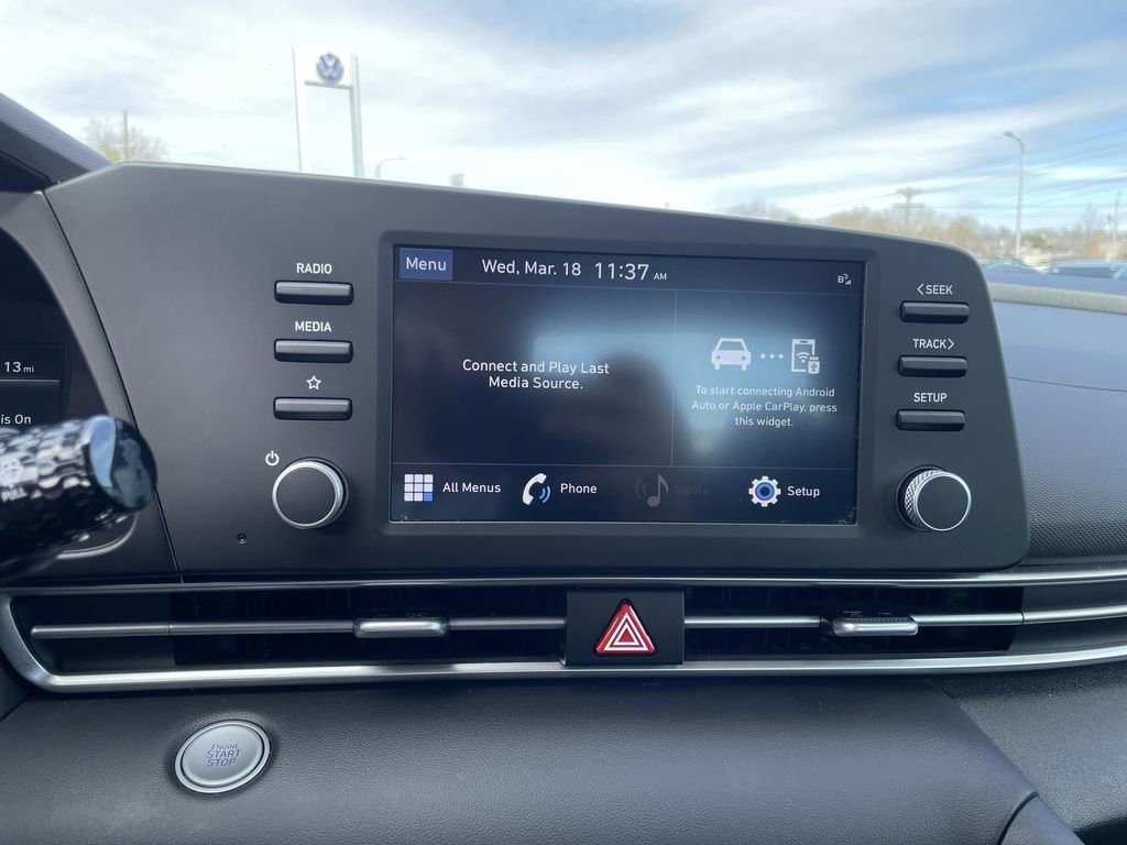 Used 2023 Hyundai Elantra SEL image 10