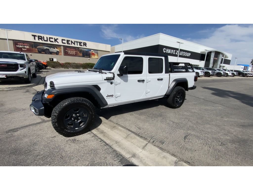 Used 2024 Jeep Gladiator Sport image 4