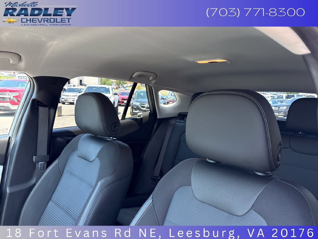Used 2026 Chevrolet Trax LT FWD image 2