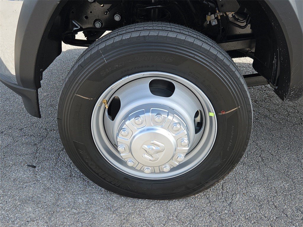 New 2026 RAM 5500 Tradesman w/ Chrome Appearance Group image 13