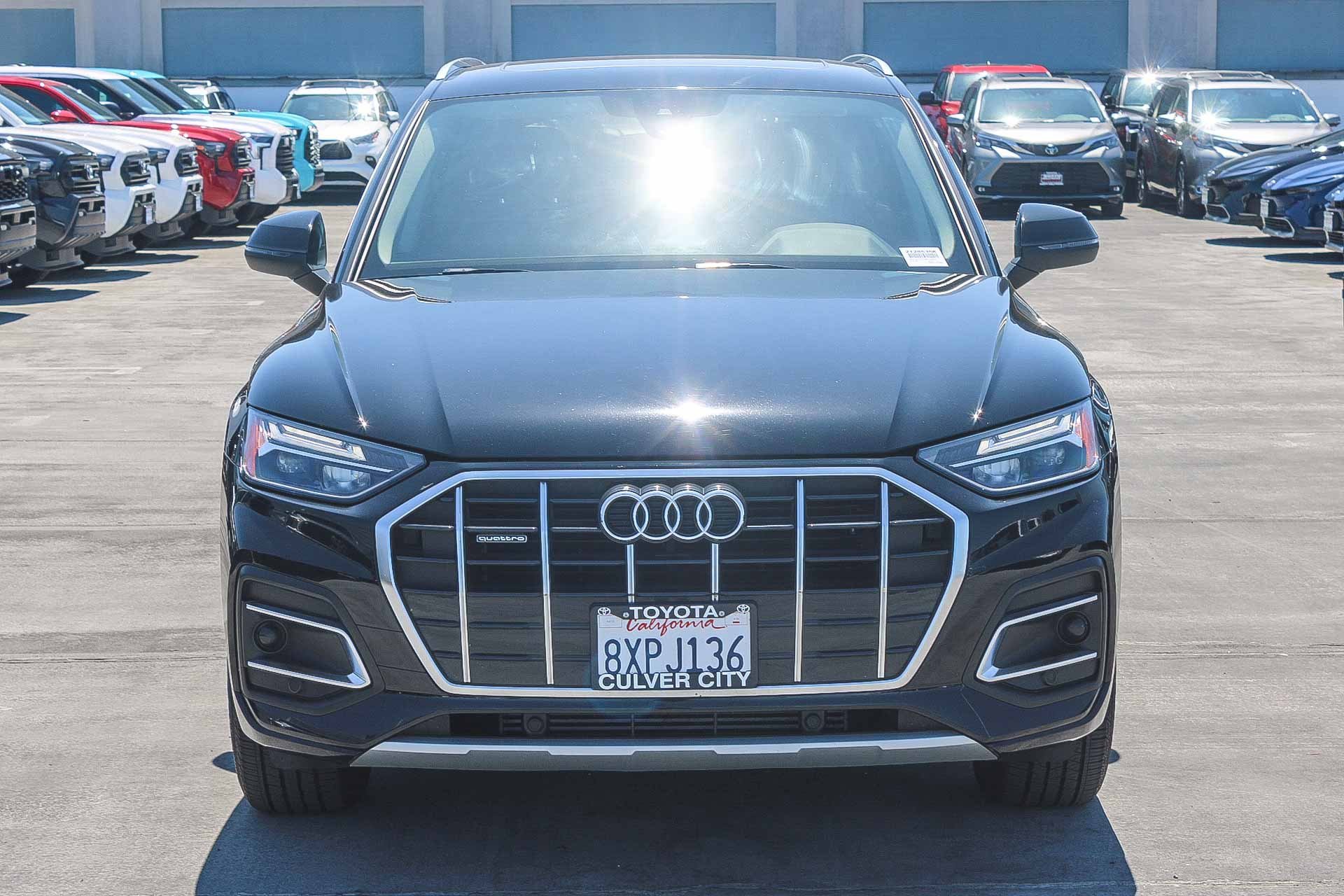 Used 2021 Audi Q5 2.0T Premium w/ Convenience Package AWD/4WD image 2