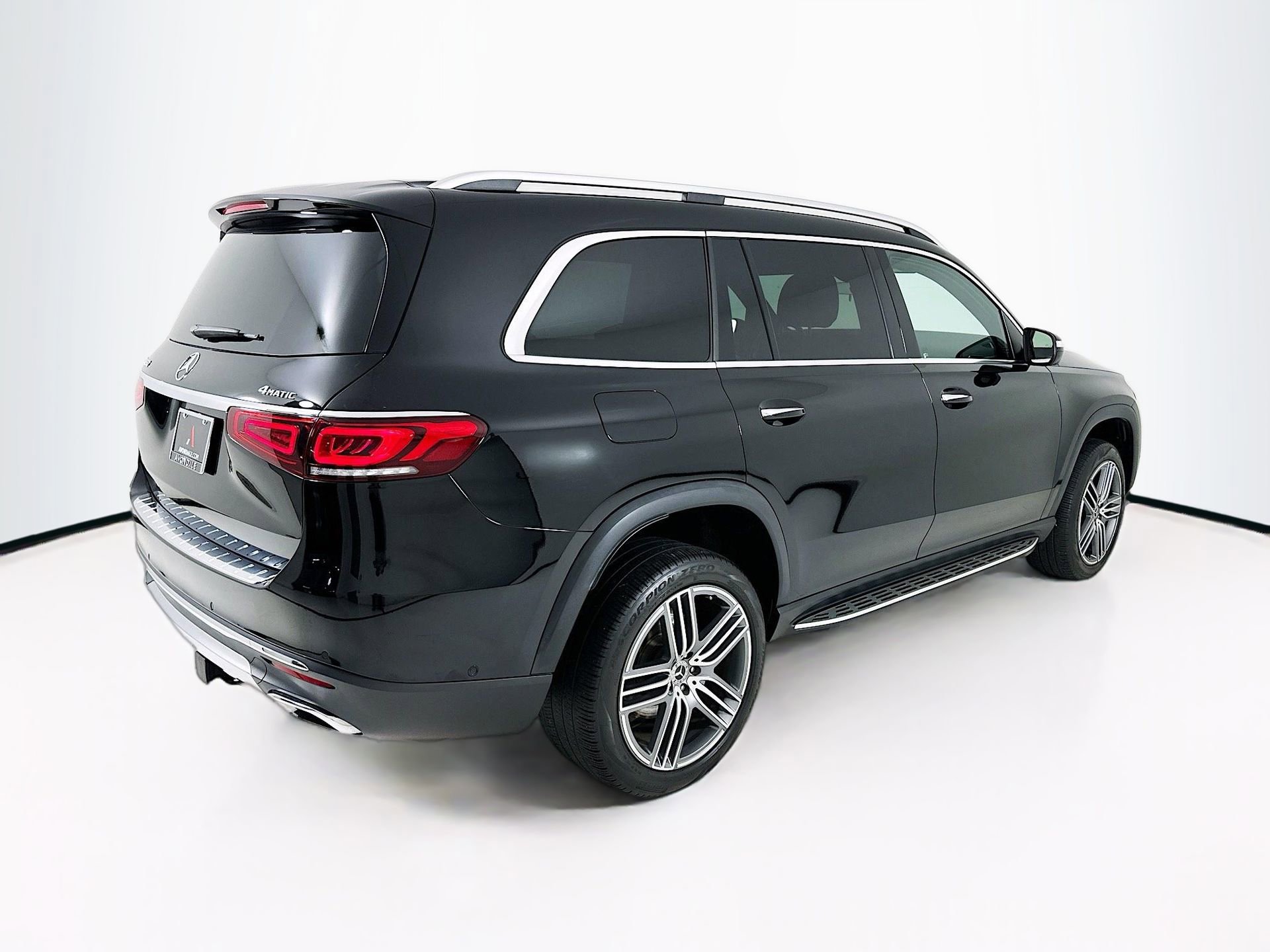 Used 2023 Mercedes-Benz GLS 450 4MATIC image 8
