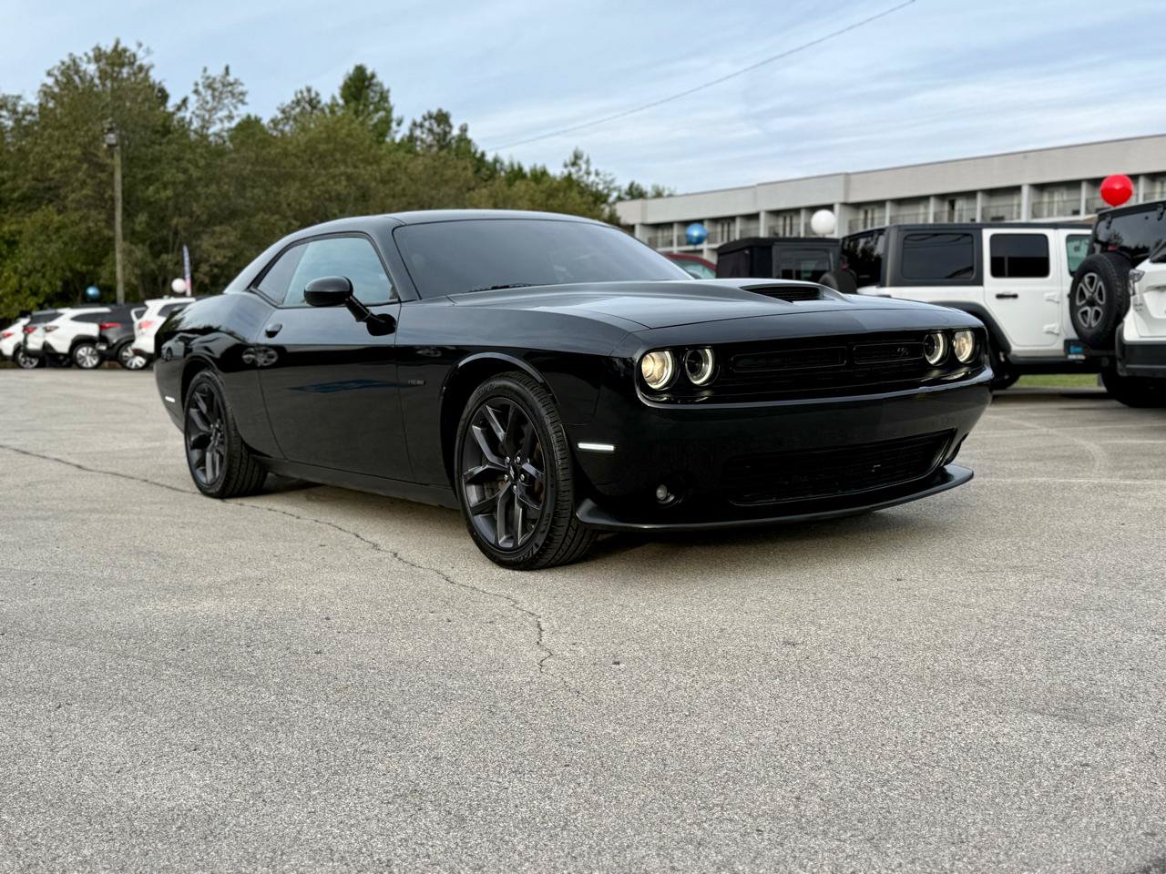 Used 2019 Dodge Challenger R/T RWD image 14