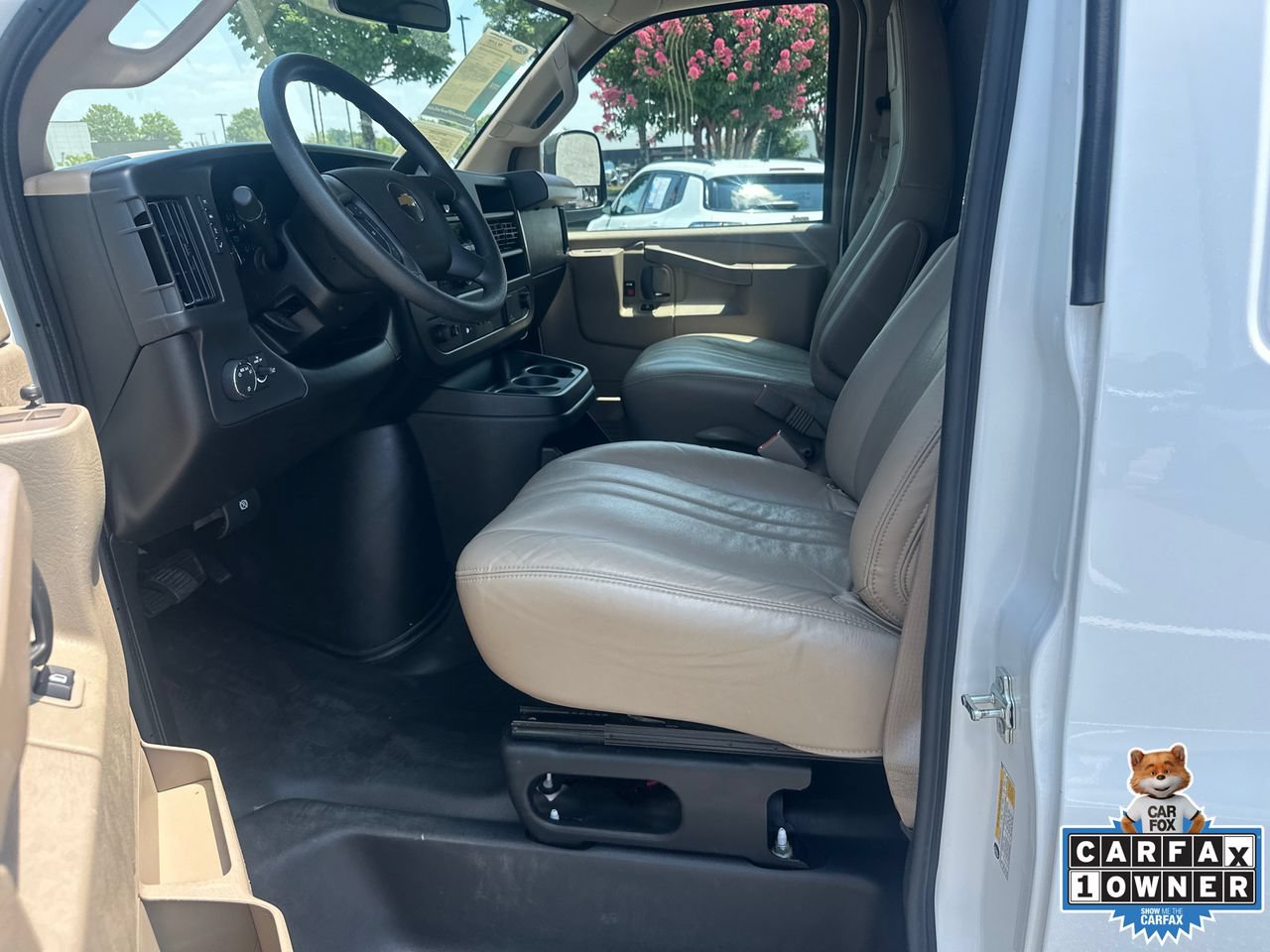 Used 2025 Chevrolet Express 2500 w/ Driver Convenience Package RWD image 9