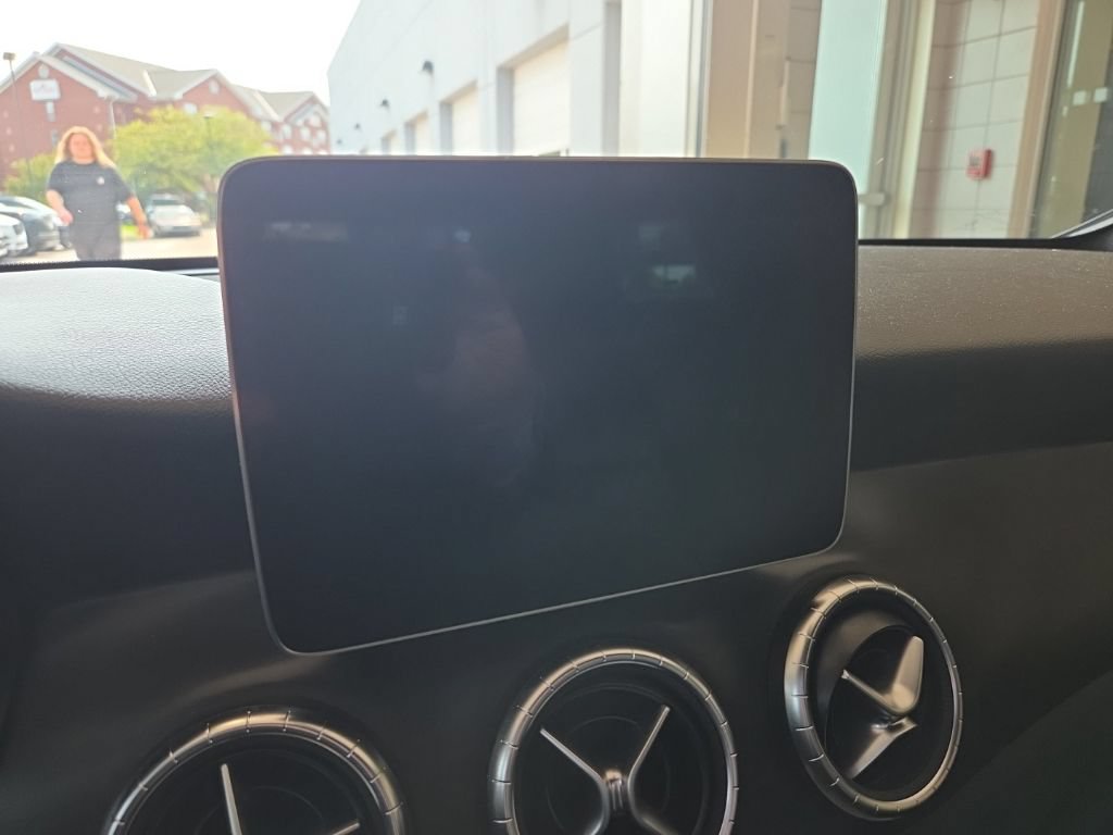 Used 2019 Mercedes-Benz CLA 250 4MATIC image 10