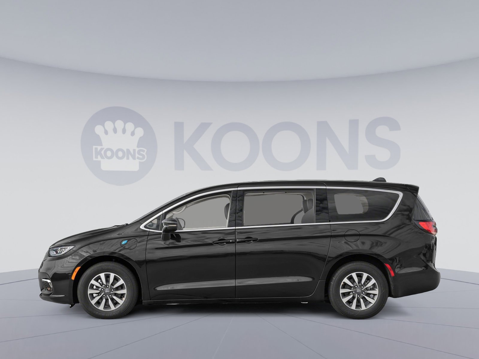 Used 2024 Chrysler Pacifica Select image 4