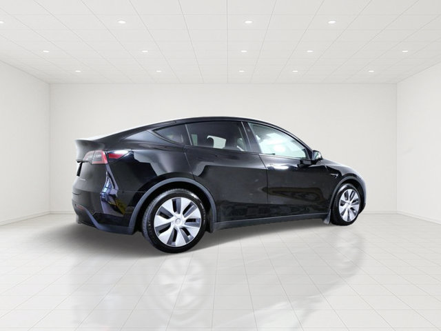 Used 2023 Tesla Model Y Long Range AWD/4WD image 6