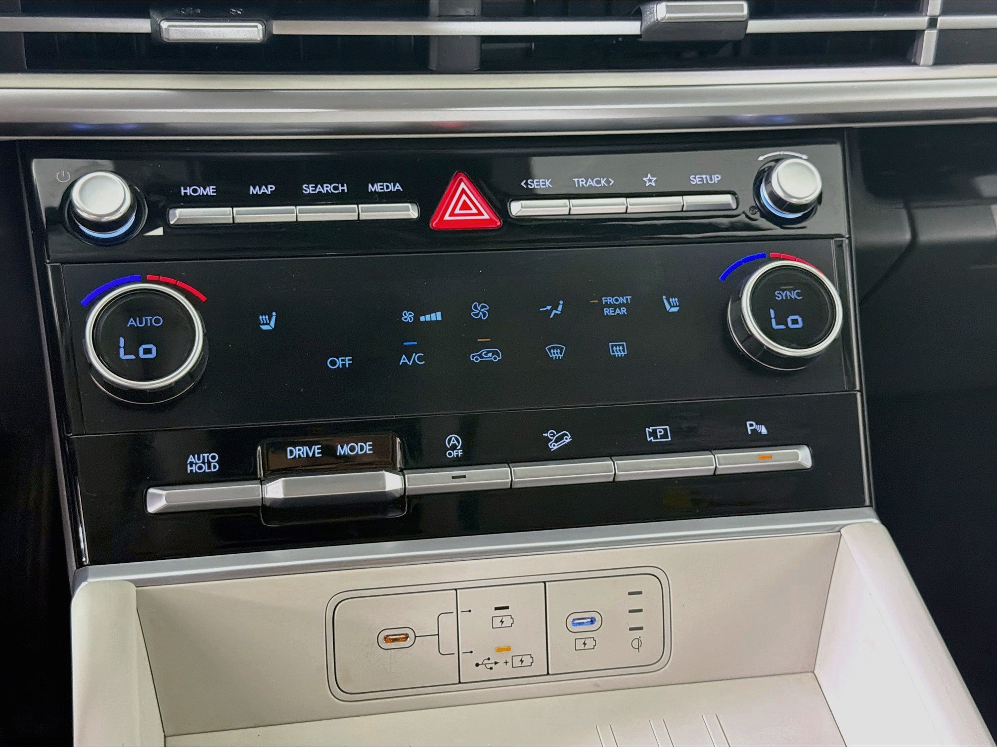 Used 2026 Hyundai Santa Fe SEL FWD image 22
