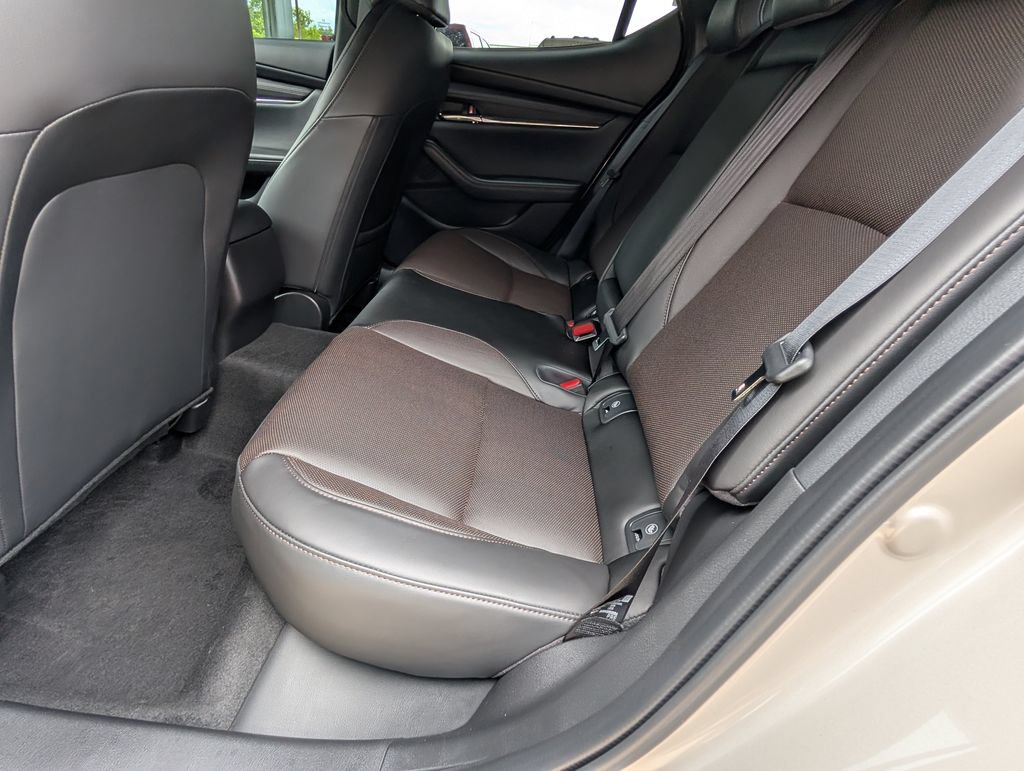 New 2026 MAZDA MAZDA3 Hatchback w/Premium Plus Pkg AWD/4WD image 6