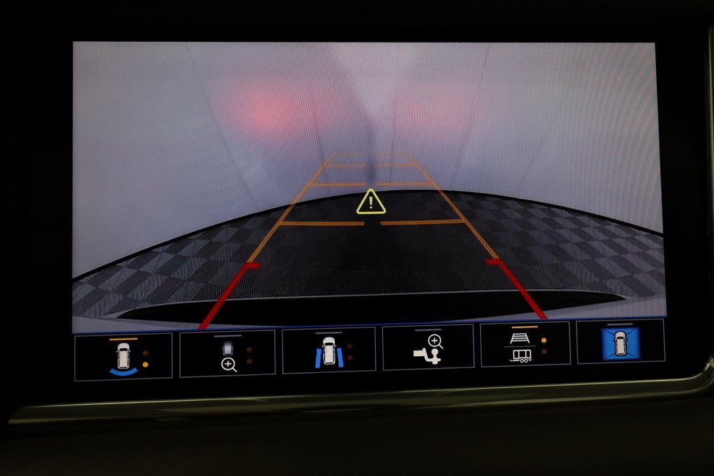 Used 2021 GMC Yukon Denali w/ Denali Premium Package image 32