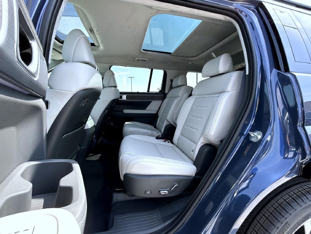 New 2026 Hyundai Santa Fe Calligraphy AWD/4WD image 19
