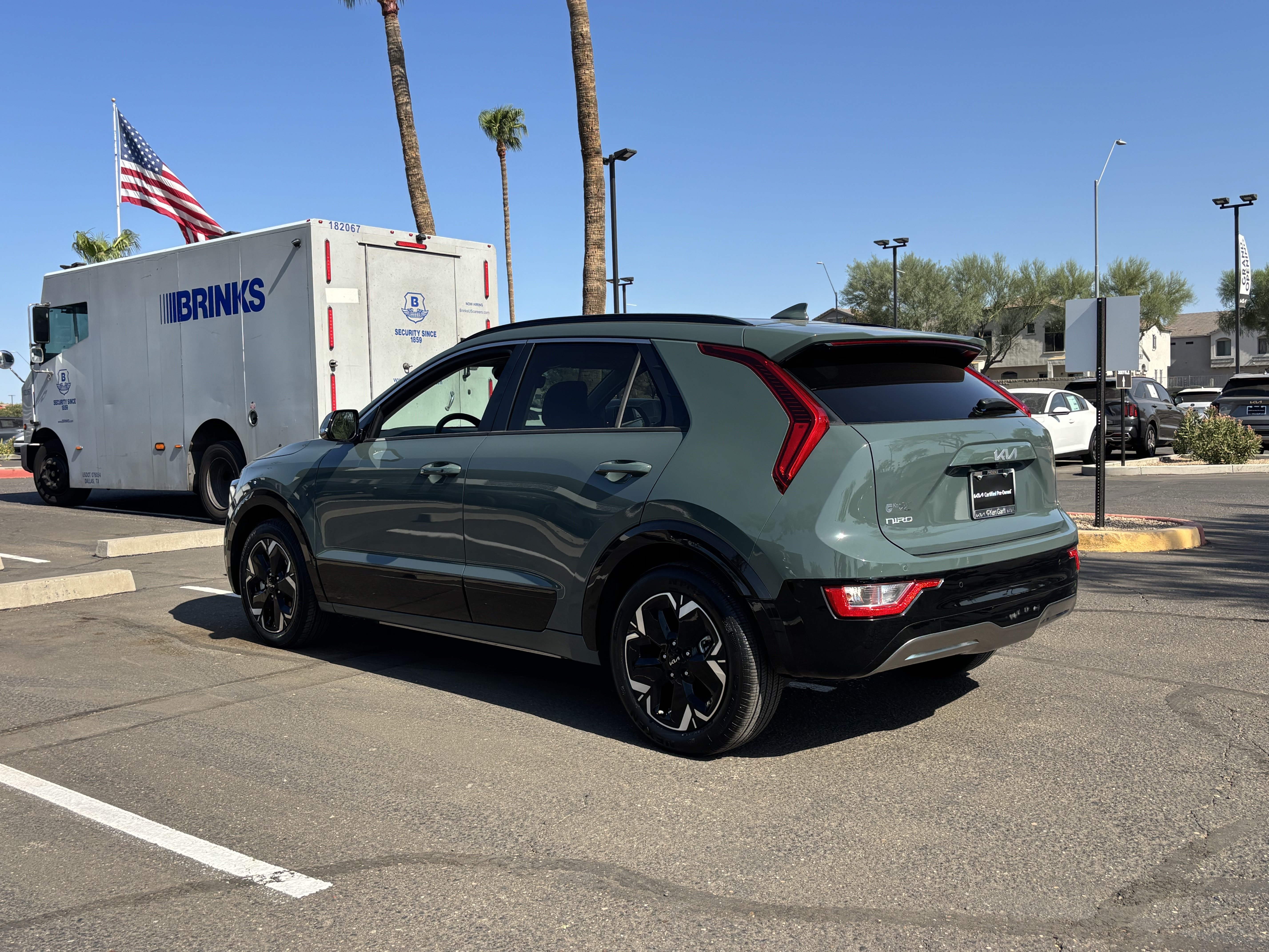 Certified 2023 Kia Niro Wind FWD image 4