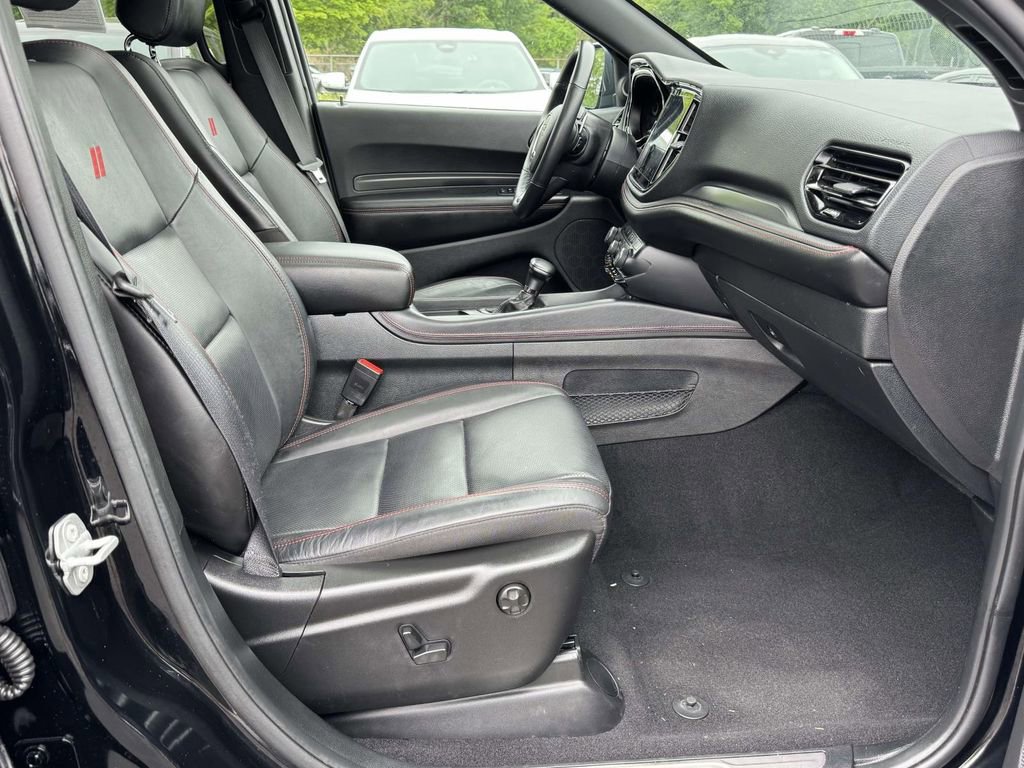 Used 2025 Dodge Durango GT AWD/4WD image 14