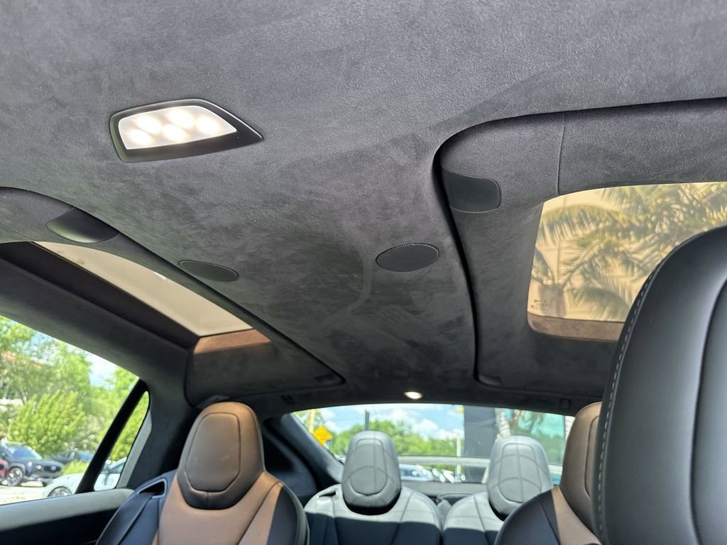 Used 2024 Tesla Model X image 54