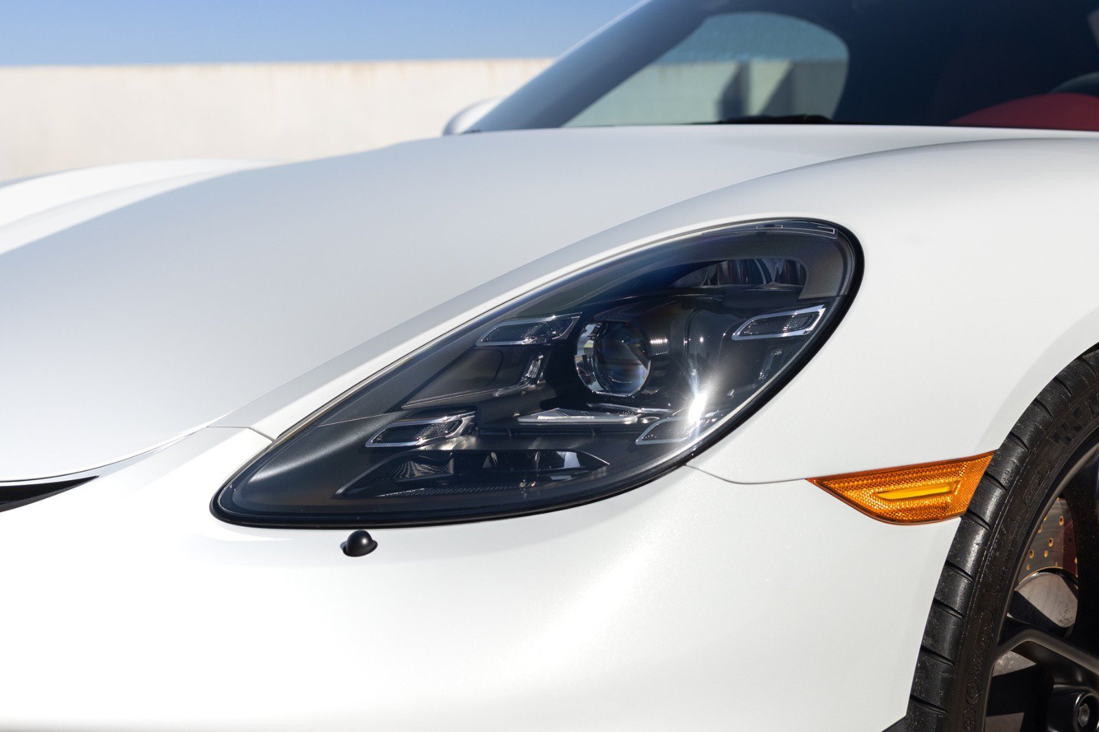 Used 2020 Porsche 718 Boxster Spyder RWD image 31