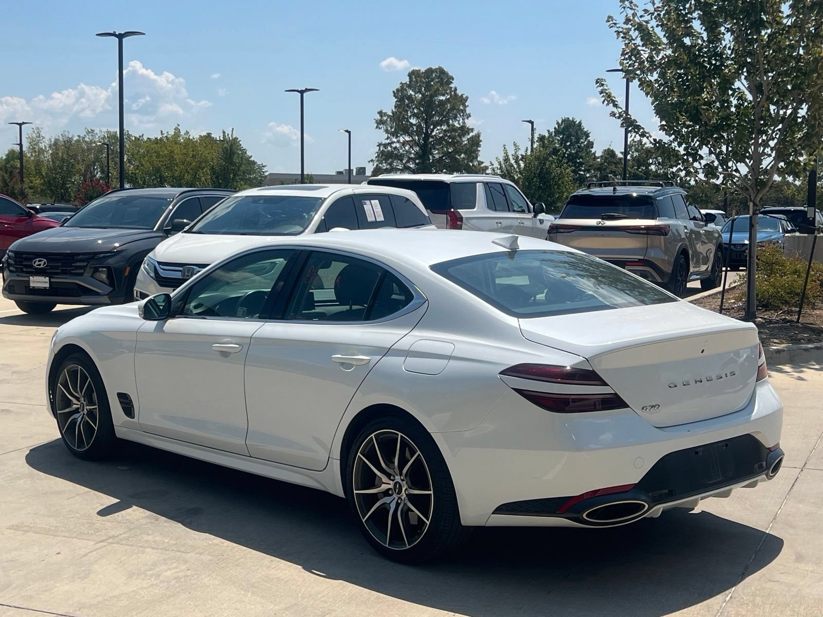 Used 2025 Genesis G70 2.5T RWD image 10