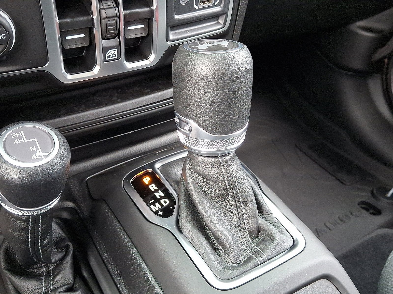 New 2025 Jeep Wrangler Unlimited Sport image 14